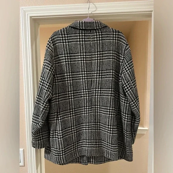 Talbots Women Black and White Plaid Blazer - Picture 10 of 10